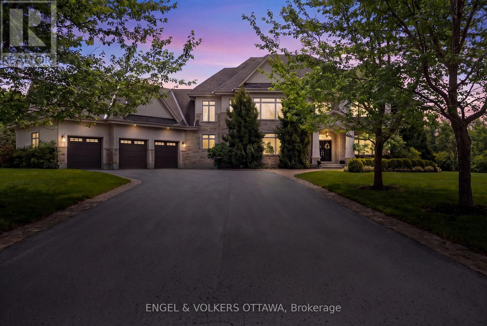 5796 LONGHEARTH WAY, Ottawa, Ontario