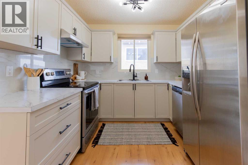 28 Dakota Road W, Lethbridge, Alberta  T1K 5L5 - Photo 11 - A2299479