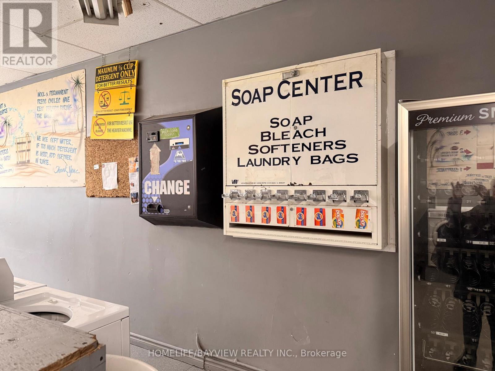 447 Barton Street E, Hamilton, Ontario  L8L 2Y7 - Photo 4 - X12986050