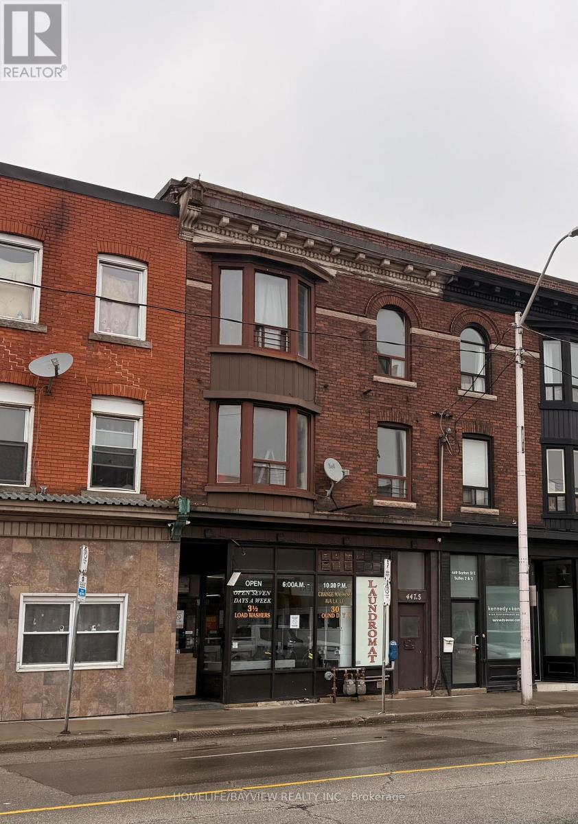 447 BARTON STREET E, Hamilton, Ontario