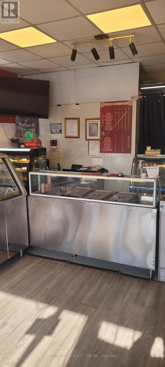 1093 VICTORIA PARK AVENUE, Toronto, Ontario