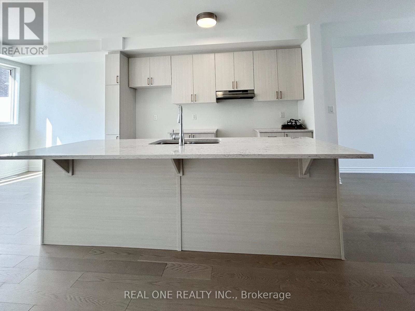 122 Avani Avenue, Markham, Ontario  L6C 3S4 - Photo 10 - N12987832