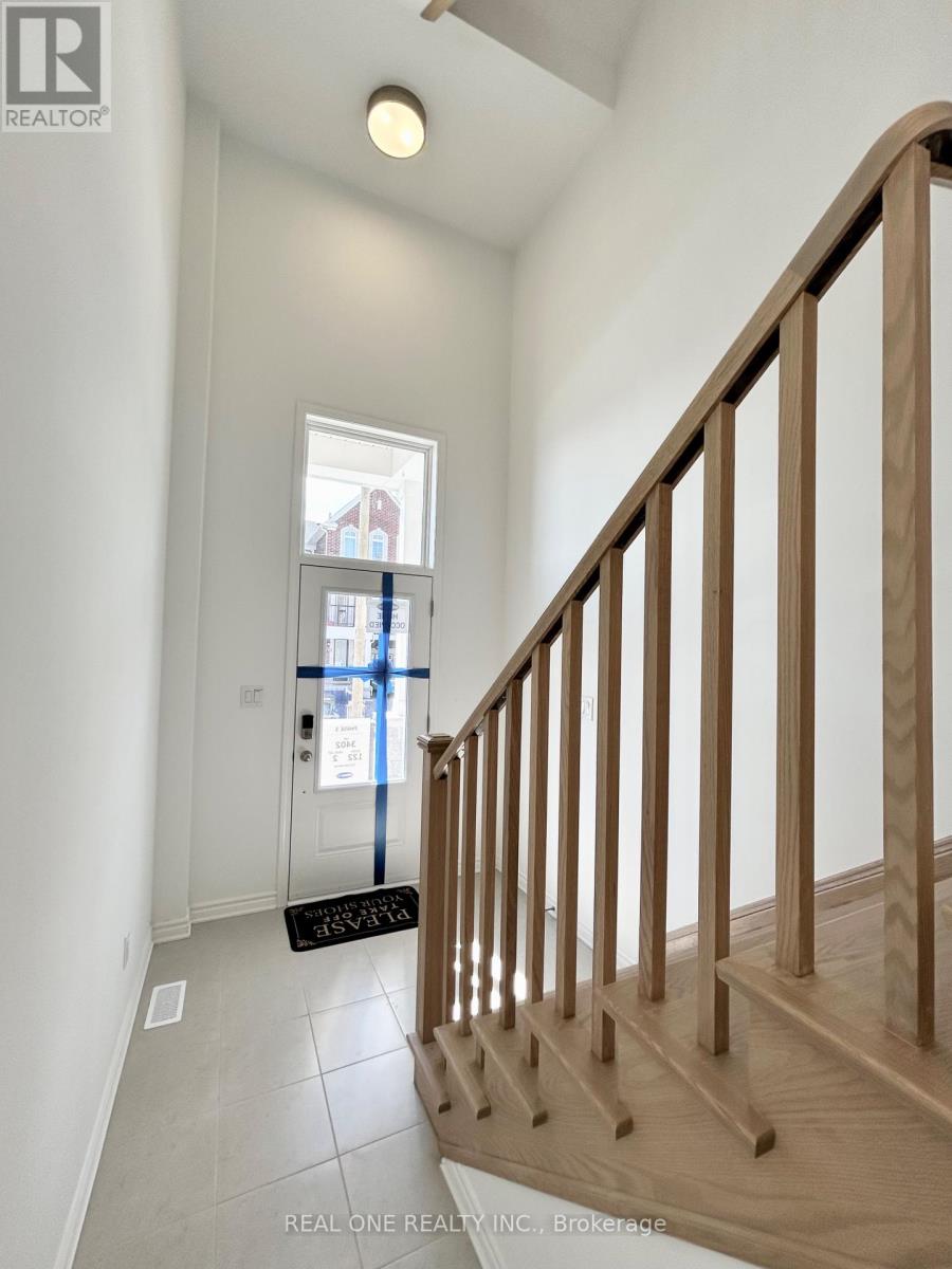 122 Avani Avenue, Markham, Ontario  L6C 3S4 - Photo 5 - N12987832