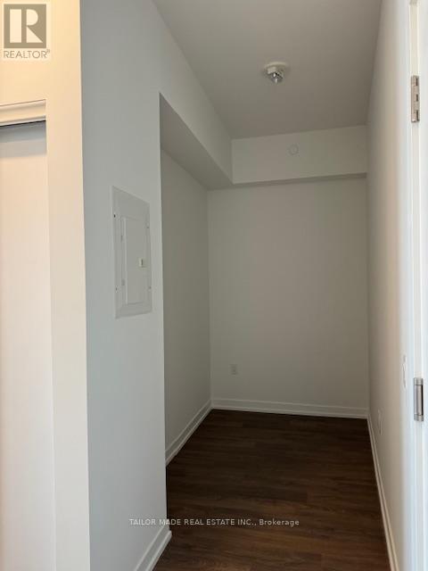 811 - 251 Masonry Way, Mississauga, Ontario  L5H 0B2 - Photo 8 - W12987834