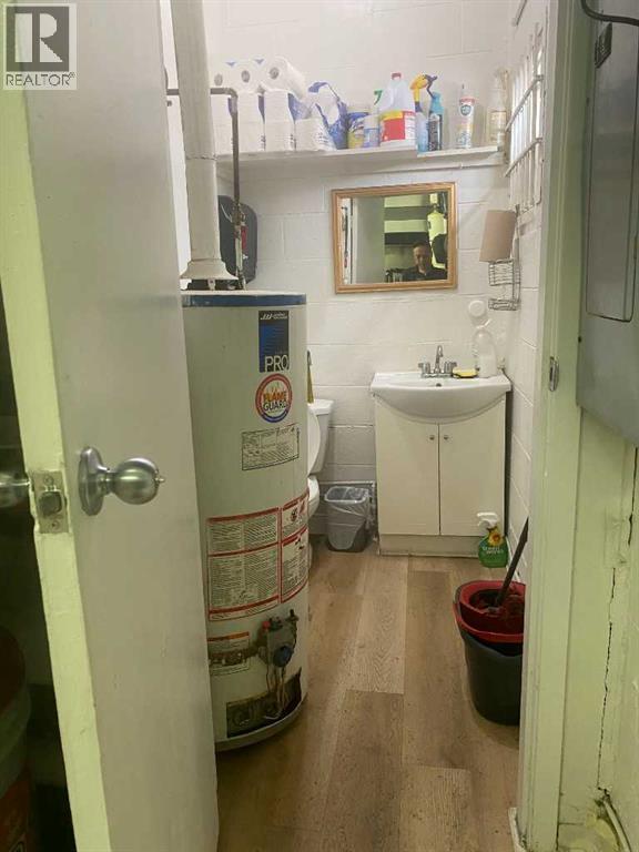 554 Northmount Drive Nw, Calgary, Alberta  T2K 3J2 - Photo 10 - A2298364