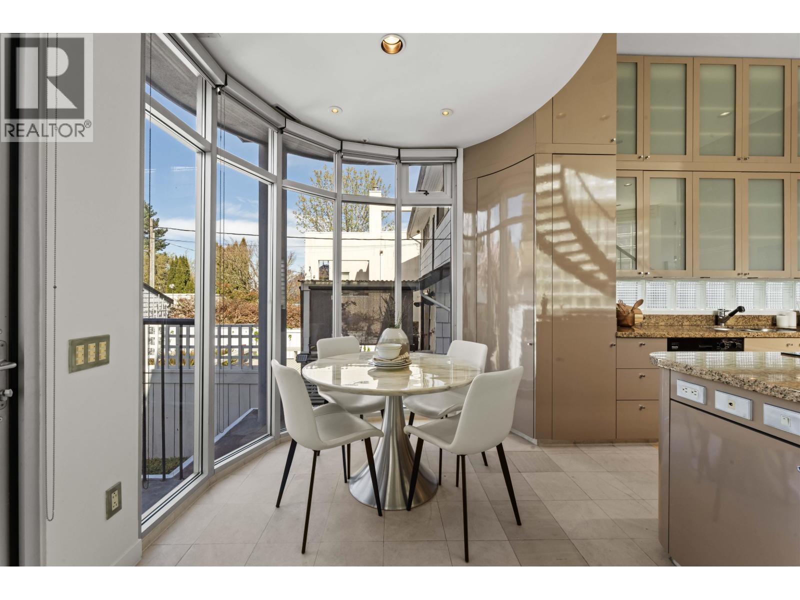 3043 Alma Street, Vancouver, British Columbia  V6R 3S9 - Photo 13 - R3110061