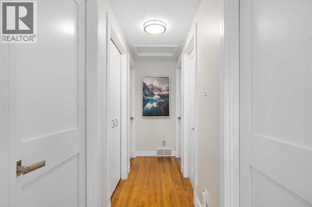 736 Lake Bonavista Drive SE, Calgary, Alberta  T2J 0N1 - Photo 29 - A2299585