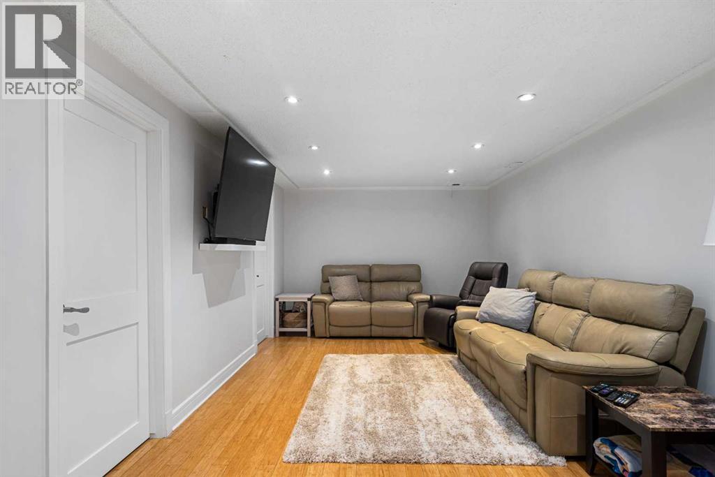 736 Lake Bonavista Drive SE, Calgary, Alberta  T2J 0N1 - Photo 32 - A2299585