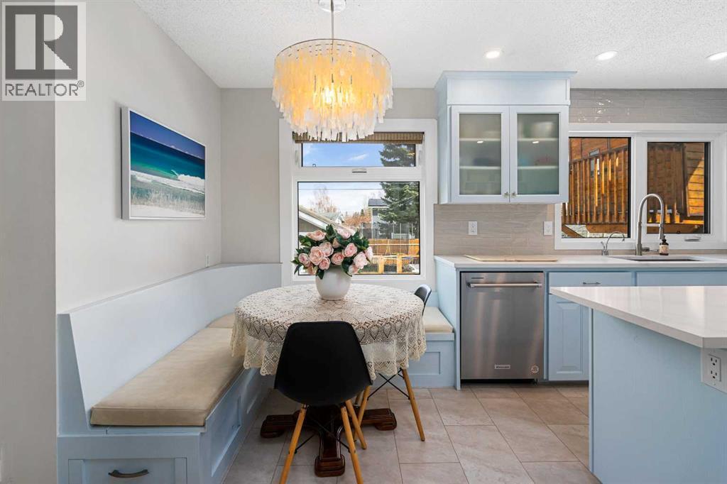 736 Lake Bonavista Drive SE, Calgary, Alberta  T2J 0N1 - Photo 13 - A2299585