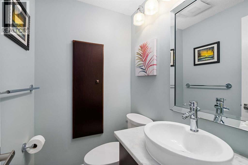 736 Lake Bonavista Drive SE, Calgary, Alberta  T2J 0N1 - Photo 24 - A2299585