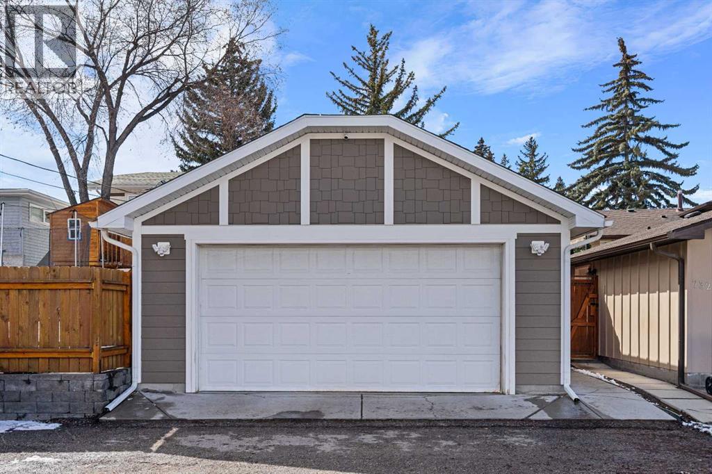 736 Lake Bonavista Drive SE, Calgary, Alberta  T2J 0N1 - Photo 43 - A2299585