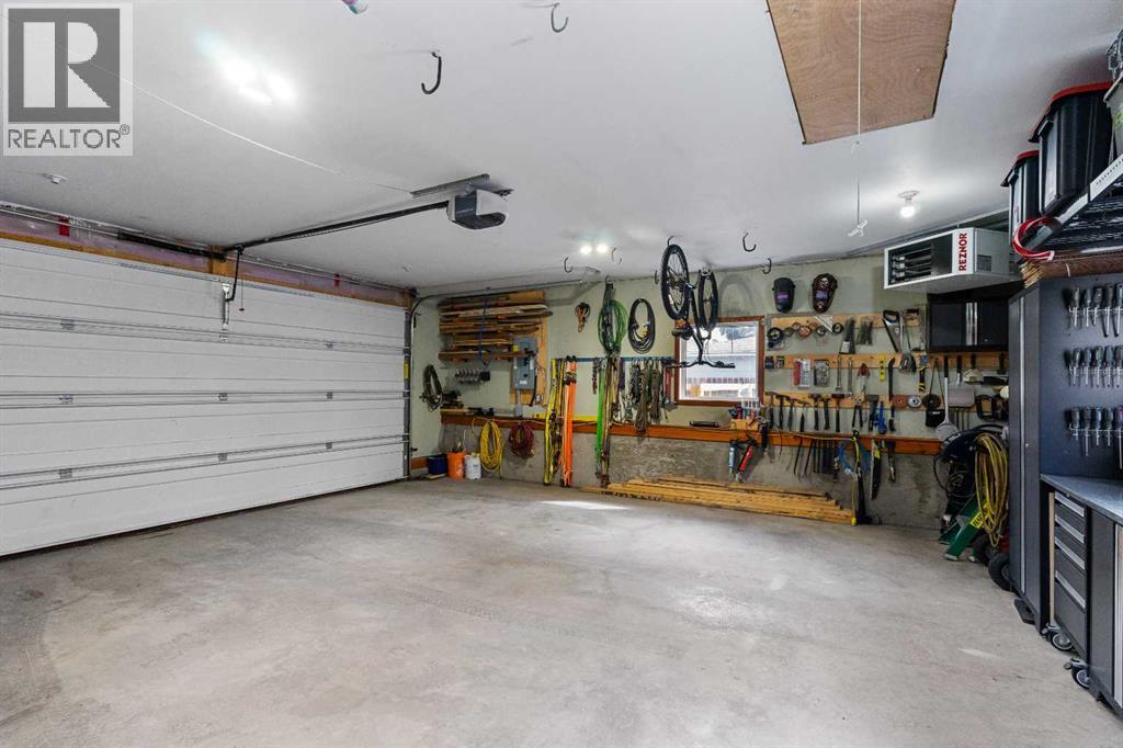 736 Lake Bonavista Drive SE, Calgary, Alberta  T2J 0N1 - Photo 44 - A2299585