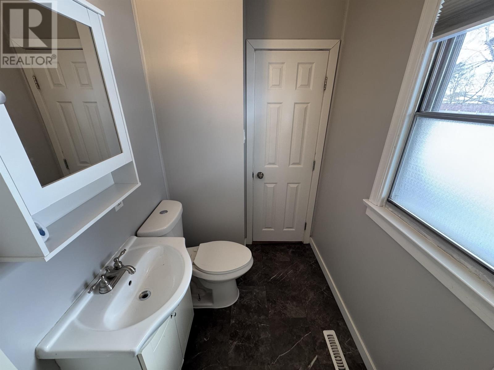 324 Frederica St. W., Thunder Bay, Ontario  P7E 3W3 - Photo 24 - TB2600655