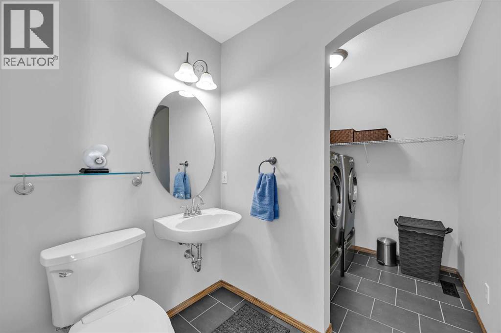 192 Somerglen Common, Calgary, Alberta  T2Y 4E8 - Photo 15 - A2299840