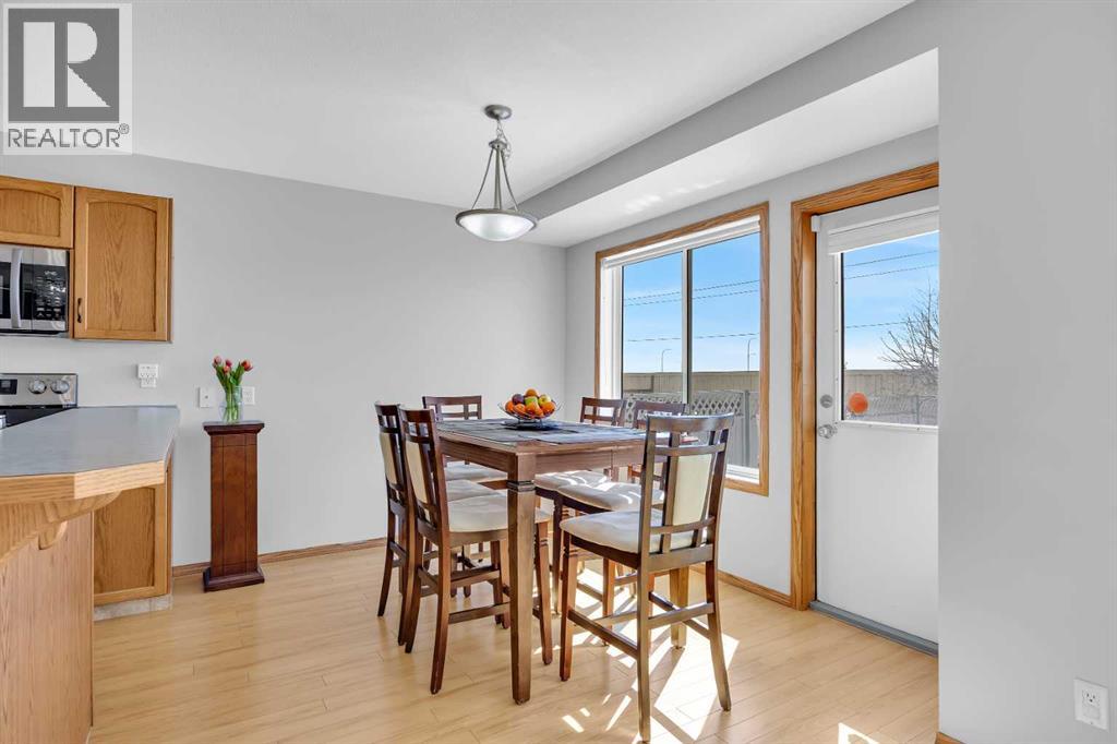 192 Somerglen Common, Calgary, Alberta  T2Y 4E8 - Photo 10 - A2299840