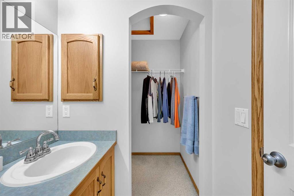 192 Somerglen Common, Calgary, Alberta  T2Y 4E8 - Photo 24 - A2299840