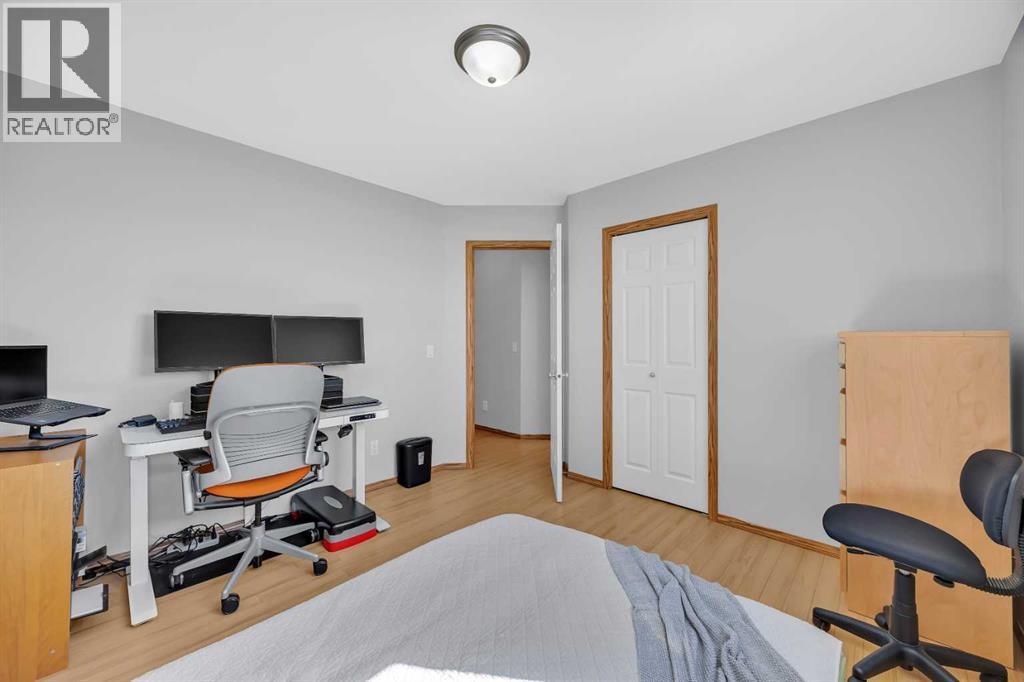 192 Somerglen Common, Calgary, Alberta  T2Y 4E8 - Photo 26 - A2299840