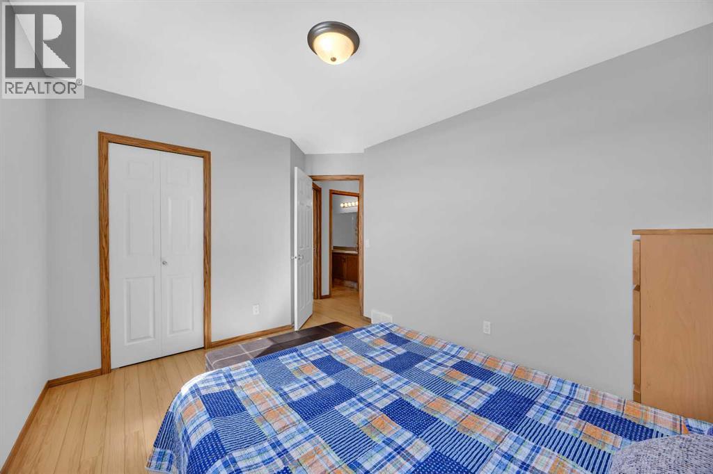 192 Somerglen Common, Calgary, Alberta  T2Y 4E8 - Photo 28 - A2299840