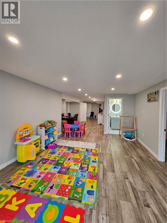 916 Dunnigan Court Unit# Lower, Kitchener, Ontario  N2B 0A8 - Photo 3 - 40812832