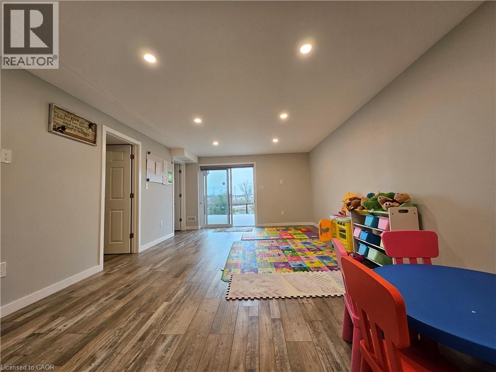 916 Dunnigan Court Unit# Lower, Kitchener, Ontario  N2B 0A8 - Photo 9 - 40812832