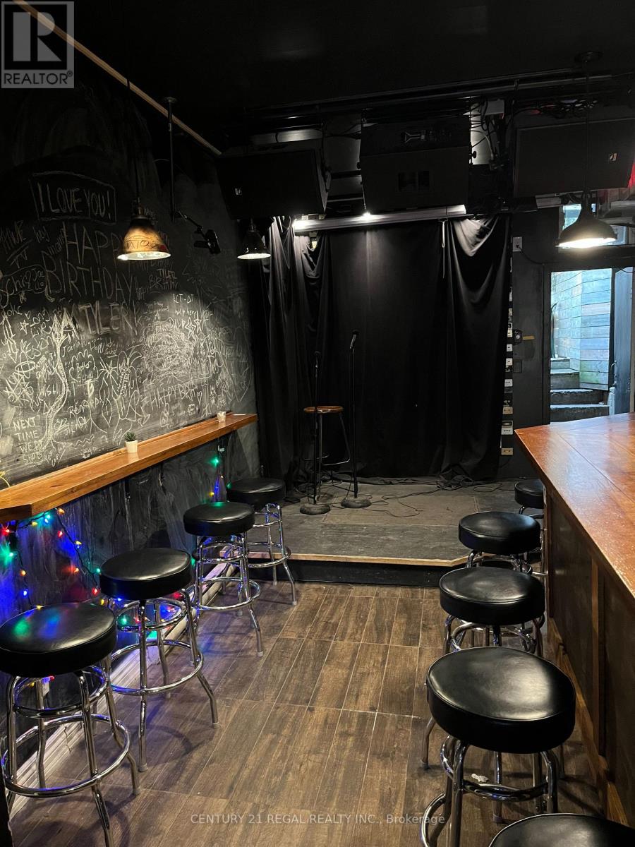 1704 Queen Street W, Toronto, Ontario  M6R 1B3 - Photo 3 - W12987858