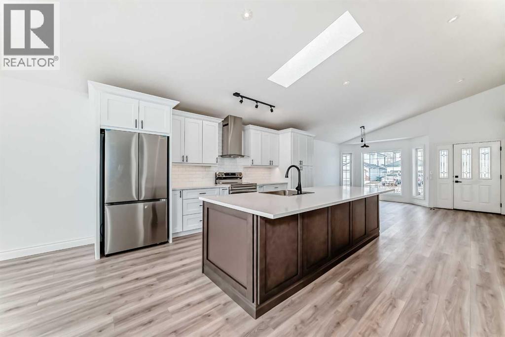 228 Woodside Crescent Nw, Airdrie, Alberta  T4B 2G8 - Photo 5 - A2298688