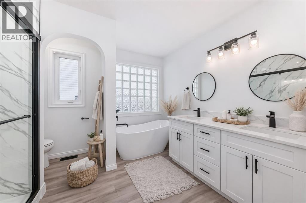 228 Woodside Crescent Nw, Airdrie, Alberta  T4B 2G8 - Photo 34 - A2298688