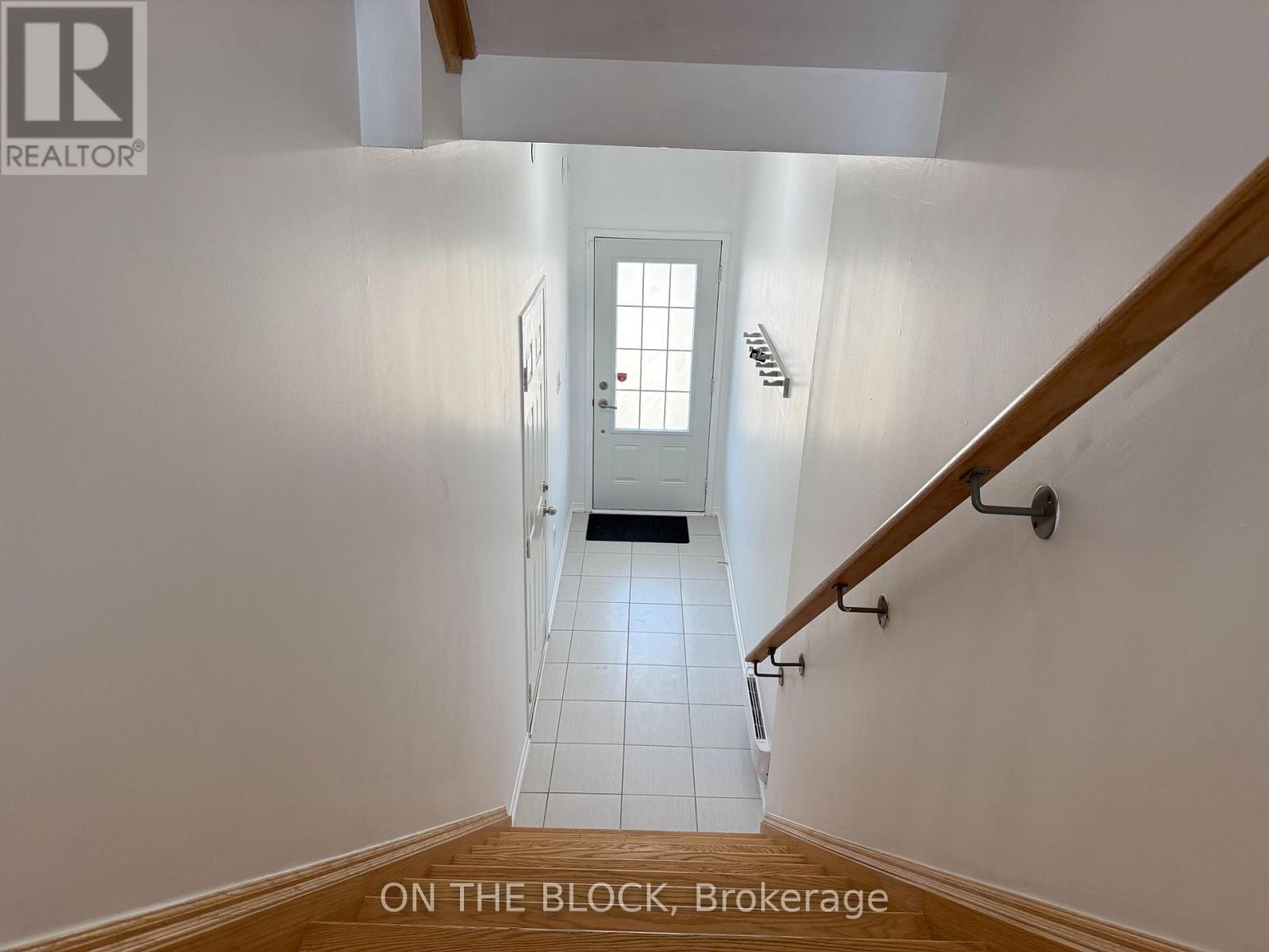 2530 Rosedrop Path, Oshawa, Ontario  L1L 0L1 - Photo 4 - E12958160