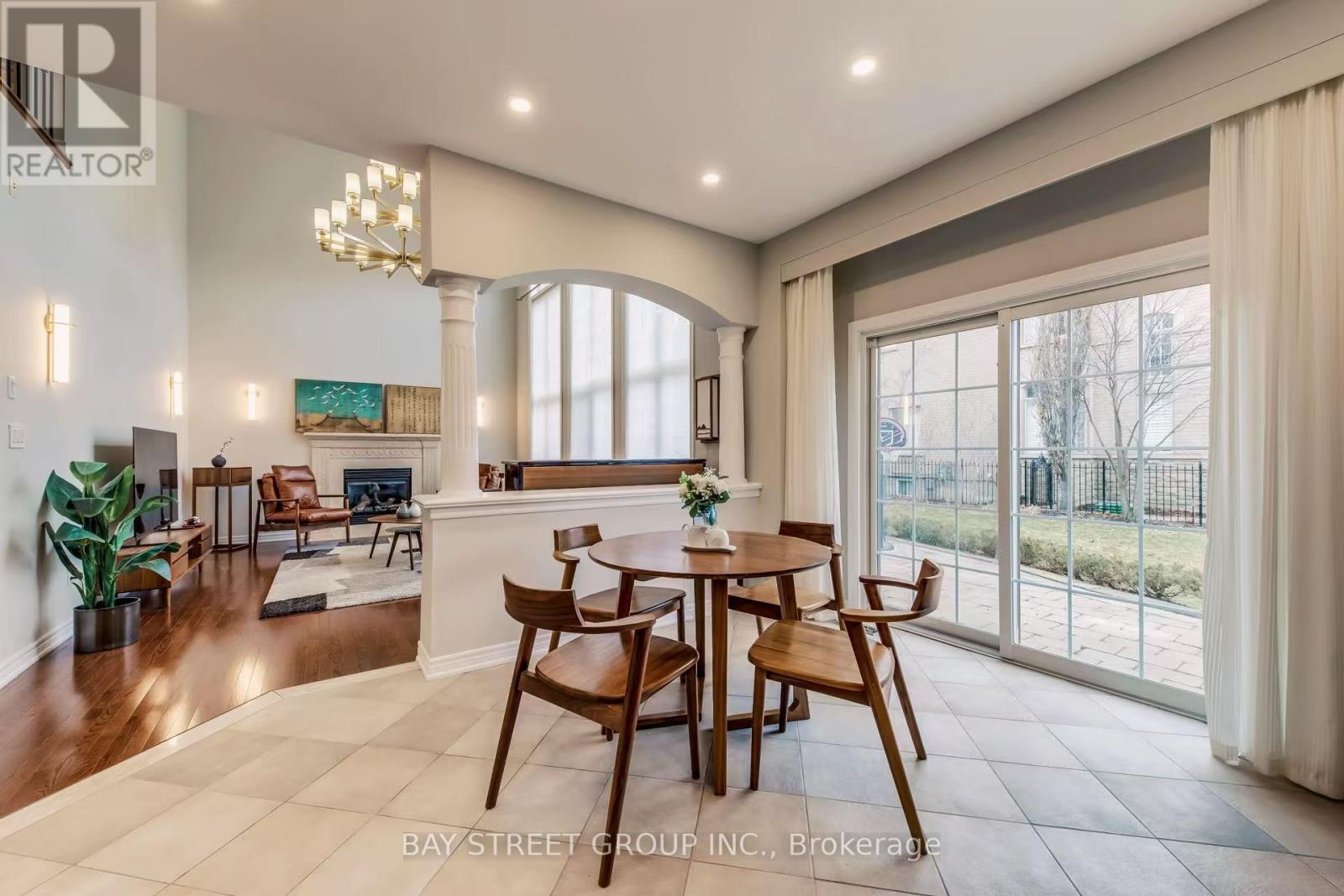 1087 Kestell Boulevard, Oakville, Ontario  L6H 7M5 - Photo 23 - W12921266