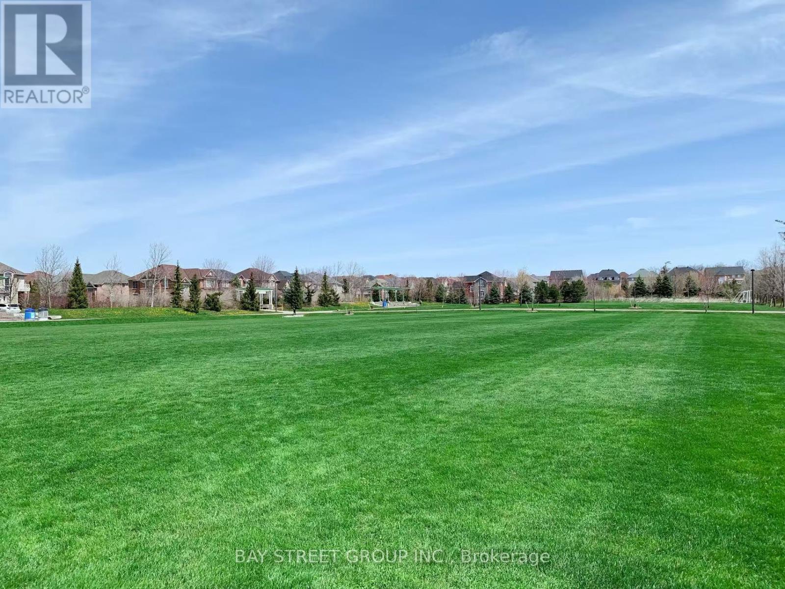 1087 Kestell Boulevard, Oakville, Ontario  L6H 7M5 - Photo 48 - W12921266