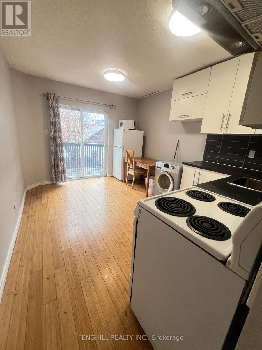 2 - 678 Bathurst Street, Toronto, Ontario  M5S 2R3 - Photo 11 - C12987880