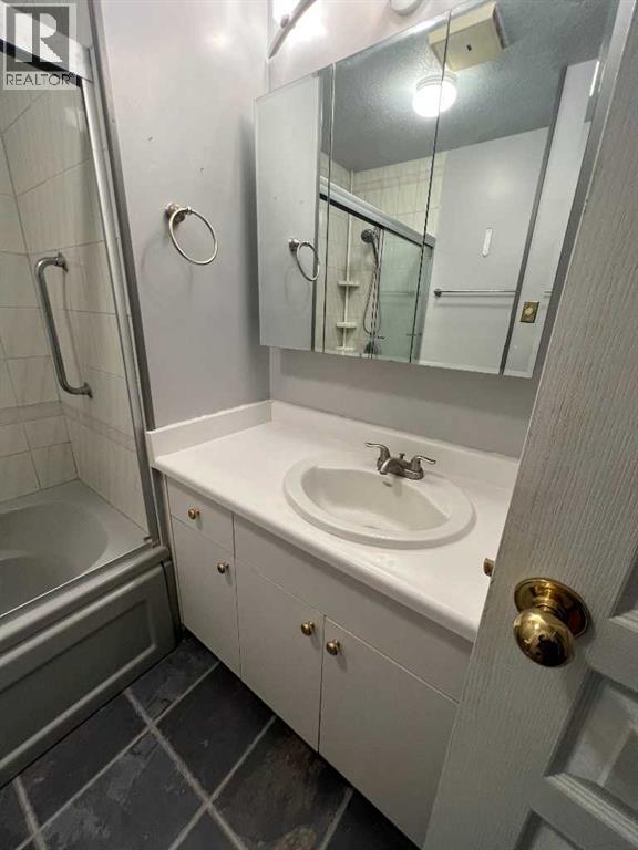 706 Hammond Drive N, Fox Creek, Alberta  T0H 1P0 - Photo 17 - A2268361