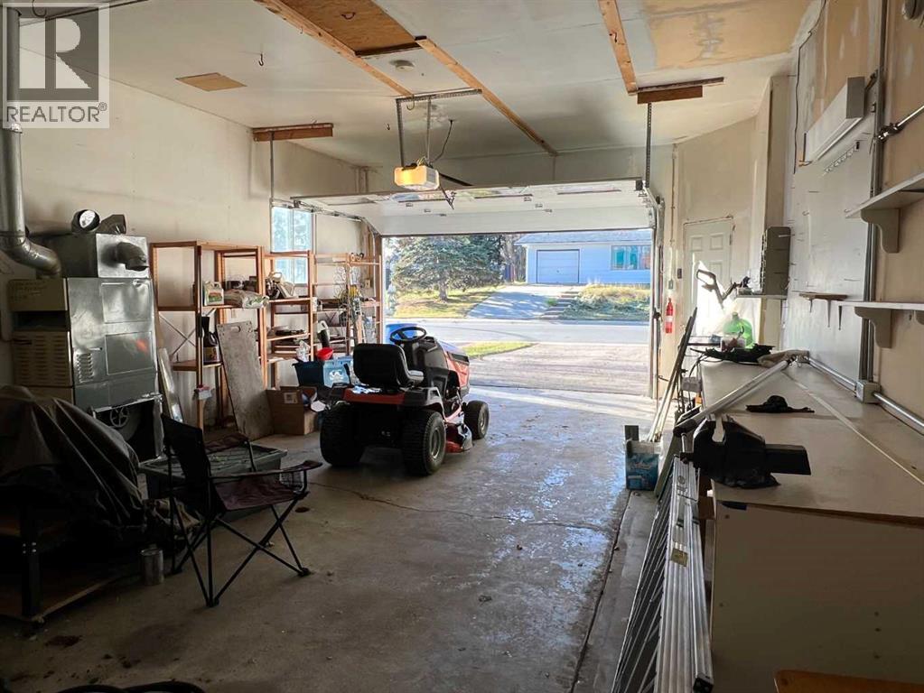 706 Hammond Drive N, Fox Creek, Alberta  T0H 1P0 - Photo 41 - A2268361