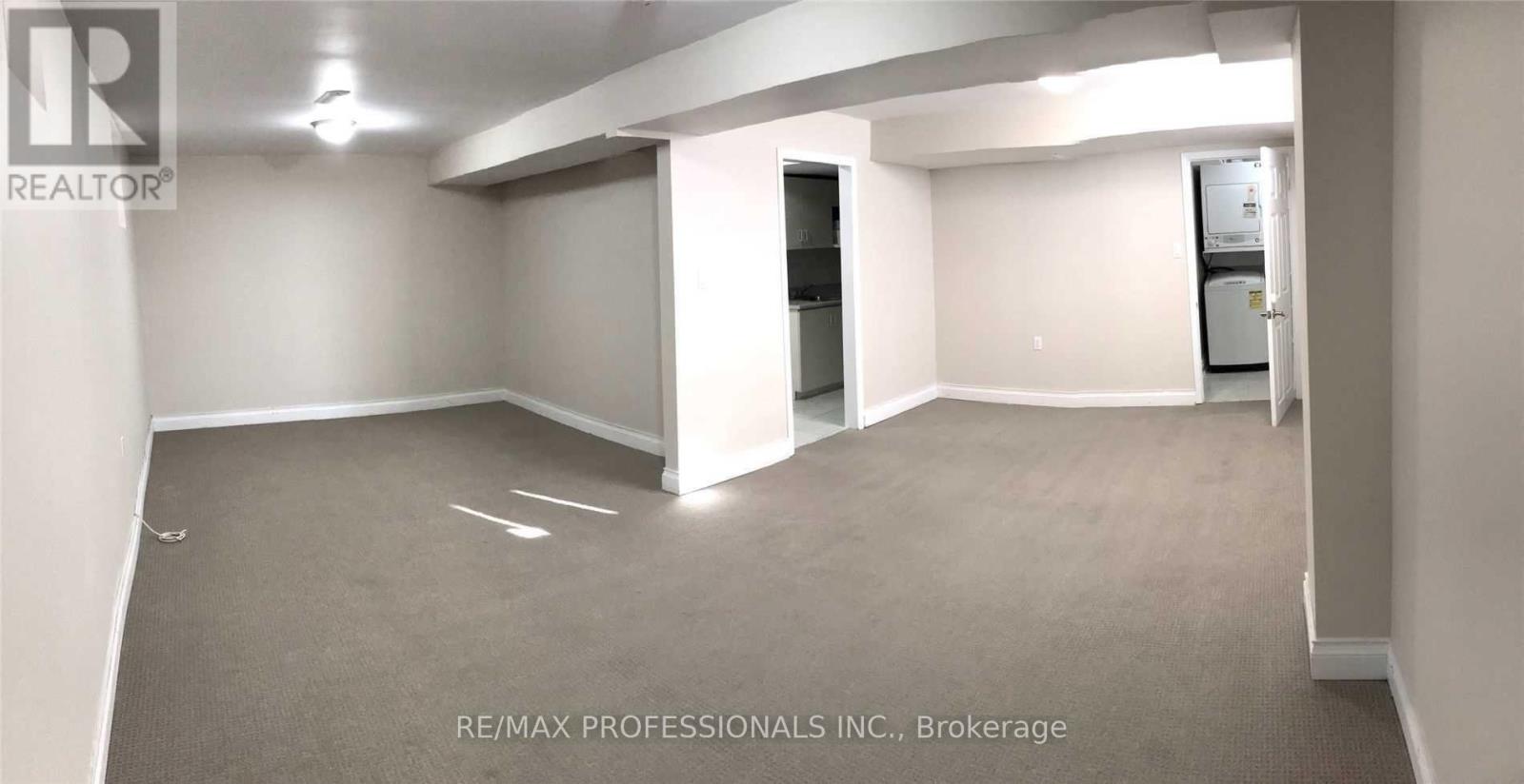 110 Springview Drive, Brampton, Ontario  L6X 4L1 - Photo 28 - W12987876