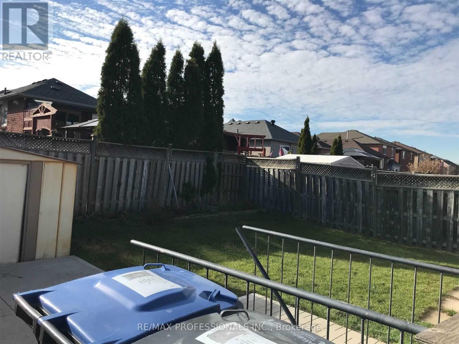 110 Springview Drive, Brampton, Ontario  L6X 4L1 - Photo 32 - W12987876