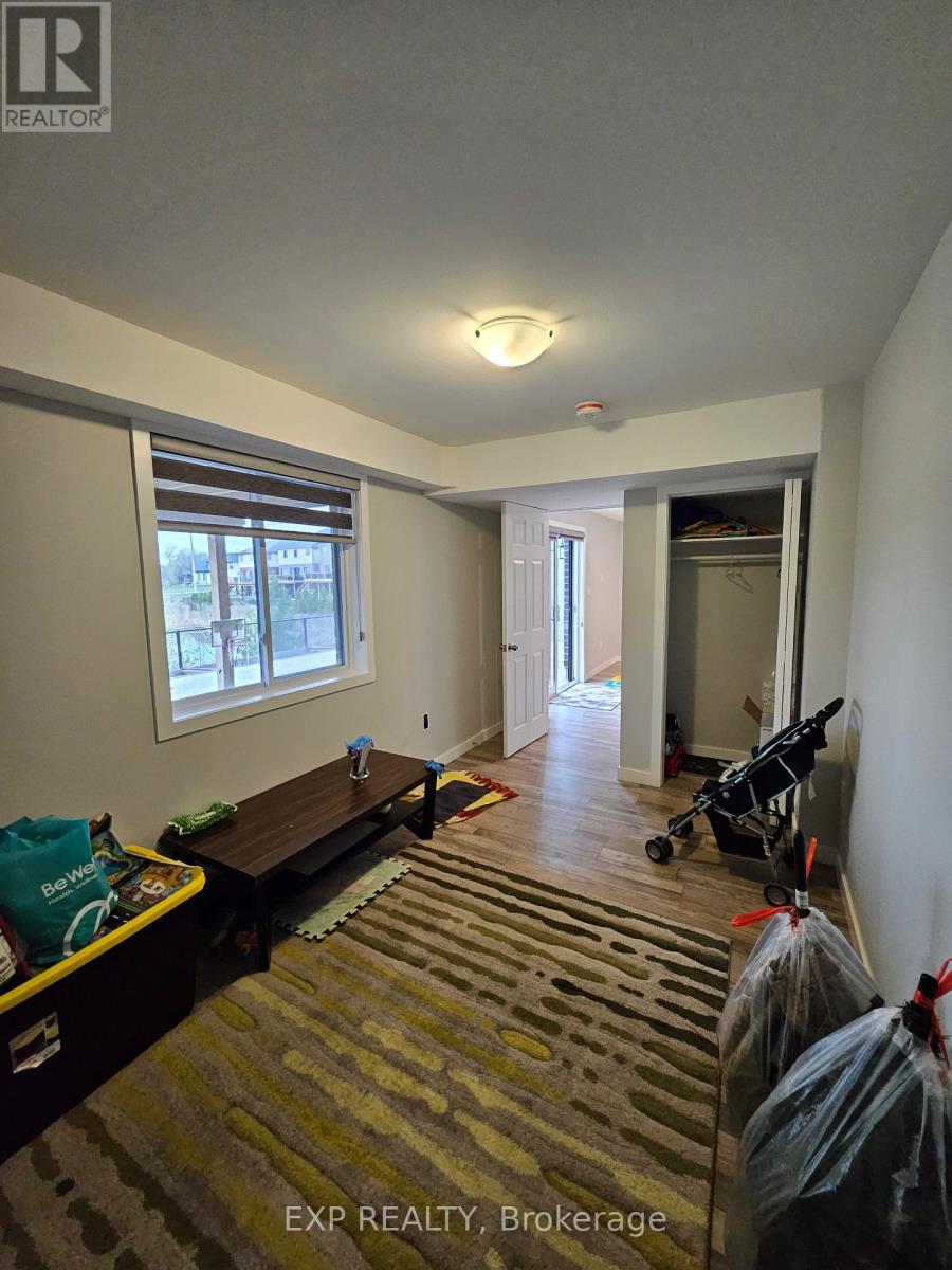 Lower - 916 Dunnigan Court, Kitchener, Ontario  N2B 0A8 - Photo 5 - X12987872