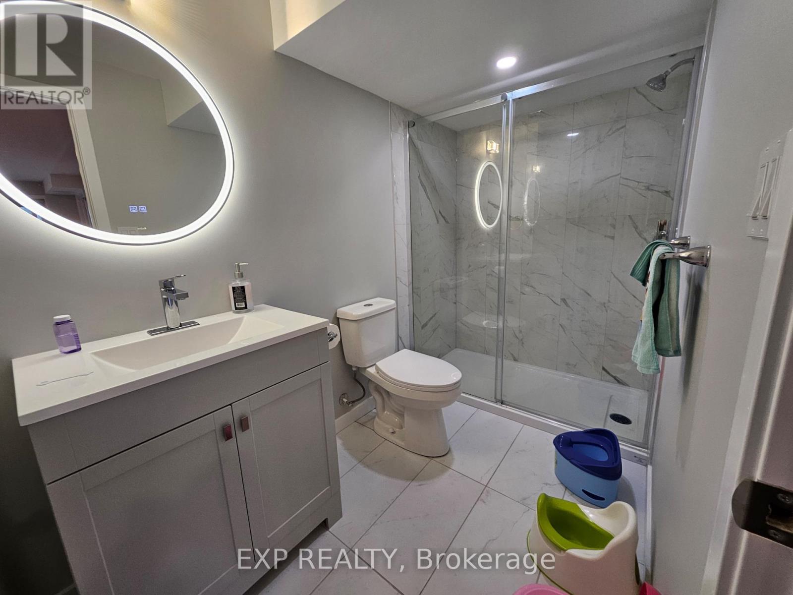 Lower - 916 Dunnigan Court, Kitchener, Ontario  N2B 0A8 - Photo 8 - X12987872