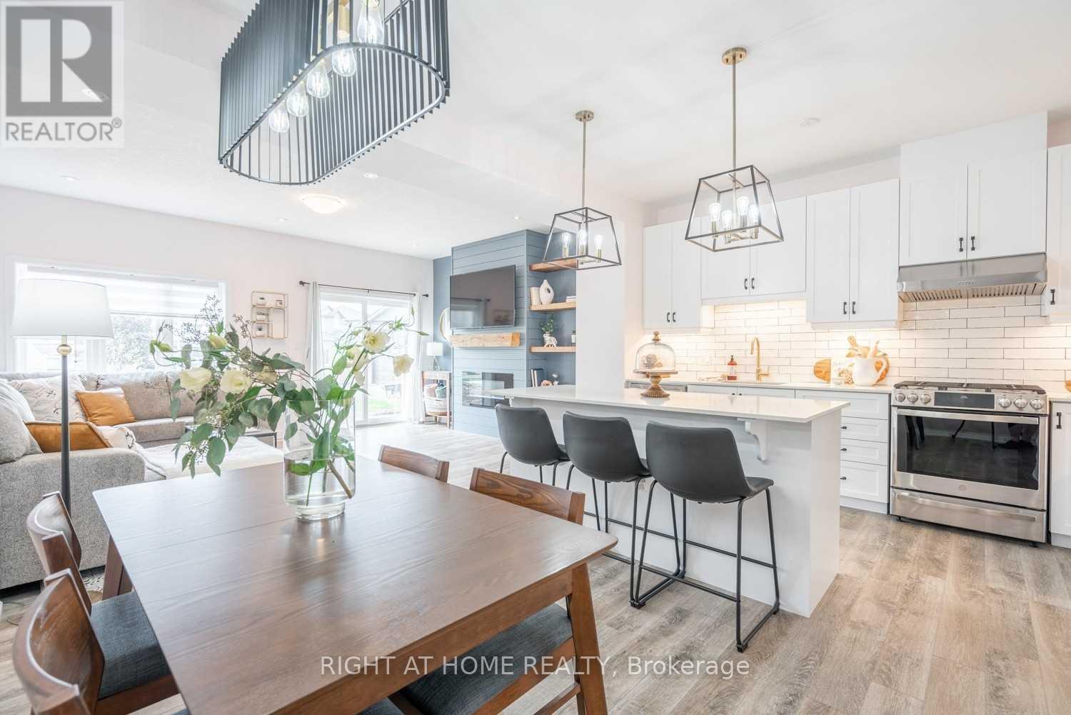 2 - 5080 CONNOR DRIVE, Lincoln, Ontario