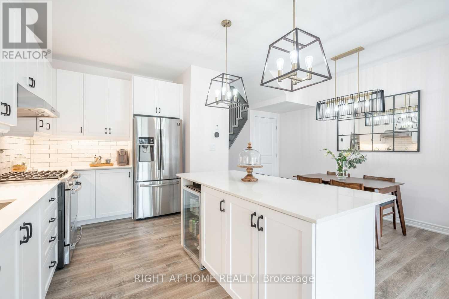 2 - 5080 Connor Drive, Lincoln, Ontario  L3J 0T3 - Photo 2 - X12987874