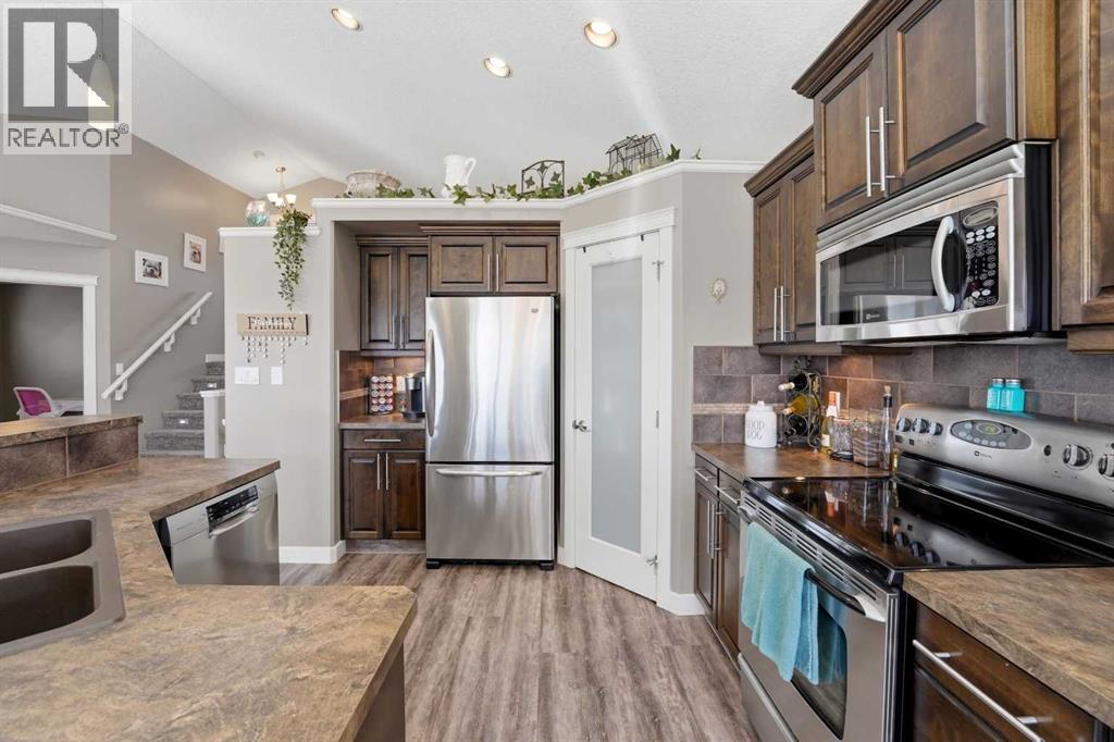 156 Kershaw Close, Red Deer, Alberta  T4P 0H4 - Photo 5 - A2301018