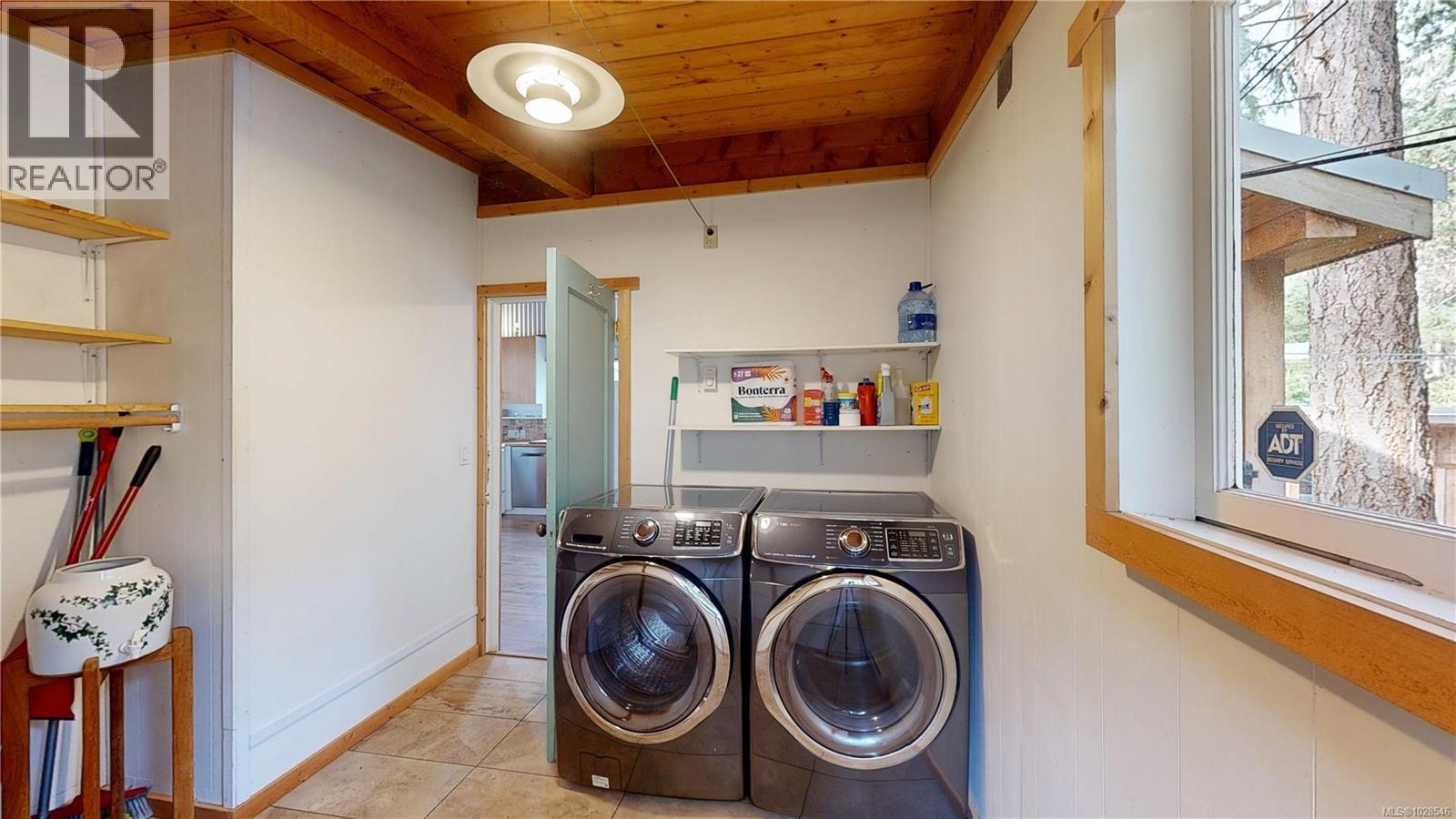 811 Canso Rd, Gabriola Island, British Columbia  V0R 1X2 - Photo 26 - 1028546