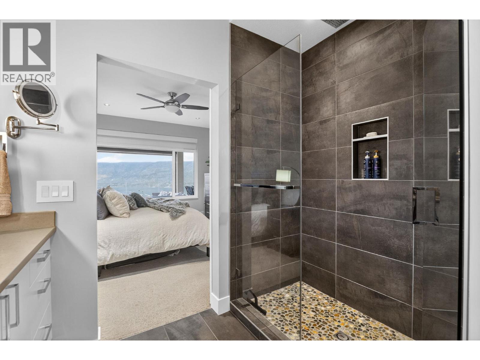 9882 Beacon Hill Drive, Lake Country, British Columbia  V4V 0A9 - Photo 30 - 10374925