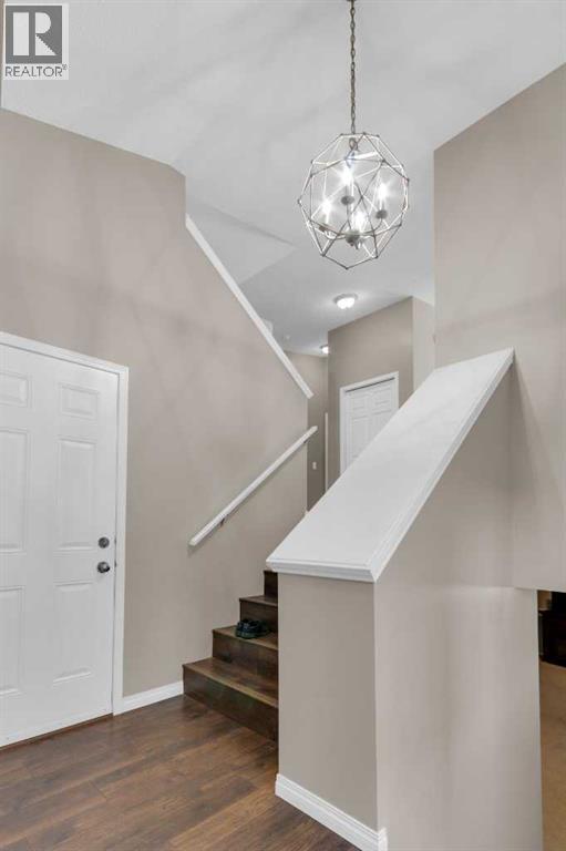 24 Evansbrooke Point Nw, Calgary, Alberta  T3P 1G9 - Photo 2 - A2293072