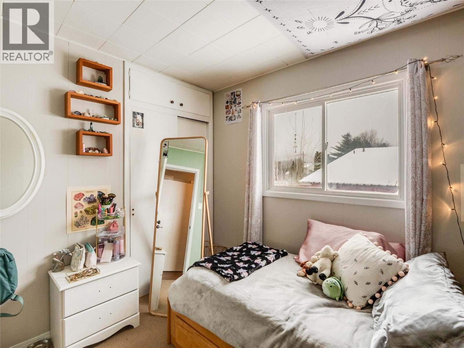 601 6th Avenue, Castlegar, British Columbia  V1N 1T8 - Photo 23 - 10376541