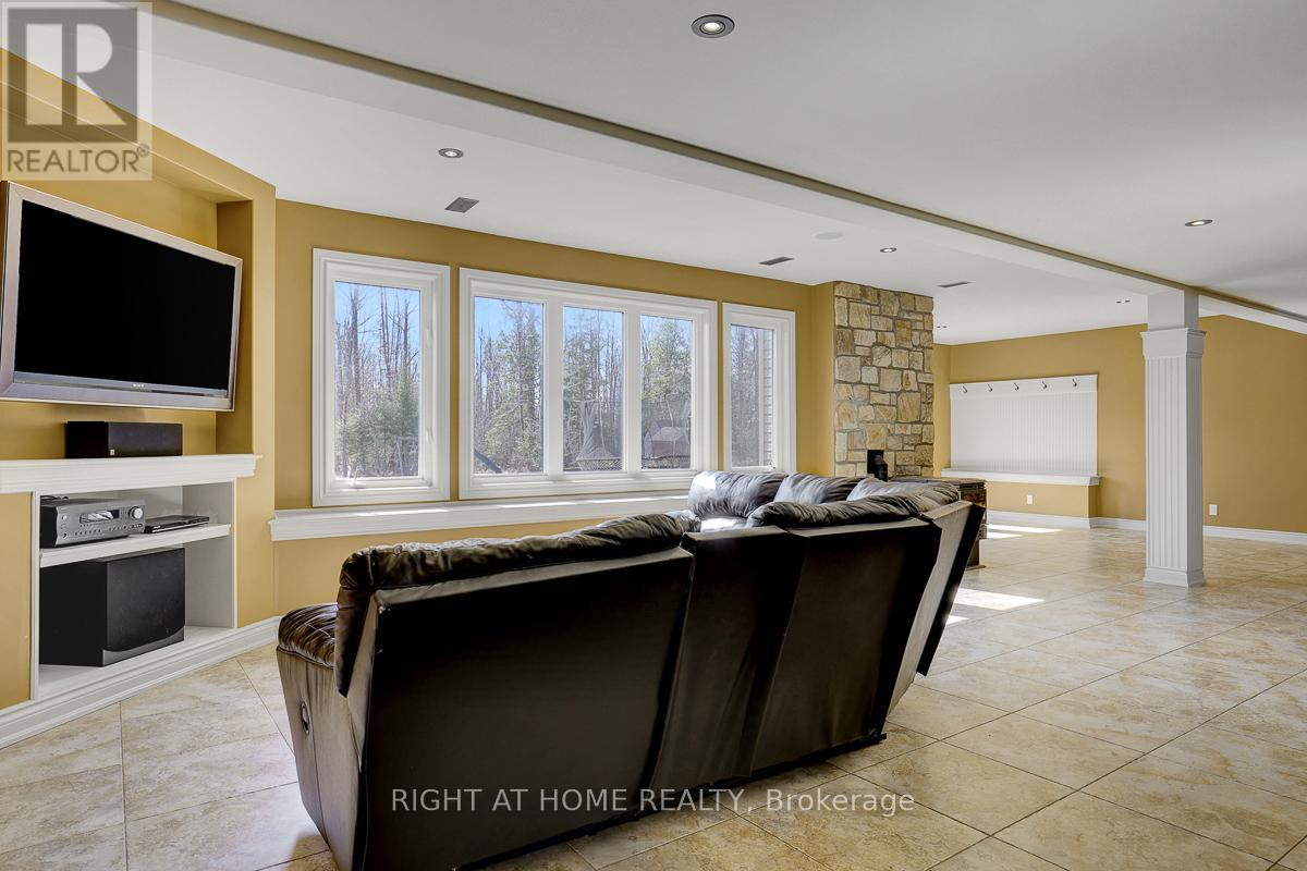 8660 Flewellyn Road, Ottawa, Ontario  K0A 1B0 - Photo 28 - X12987892