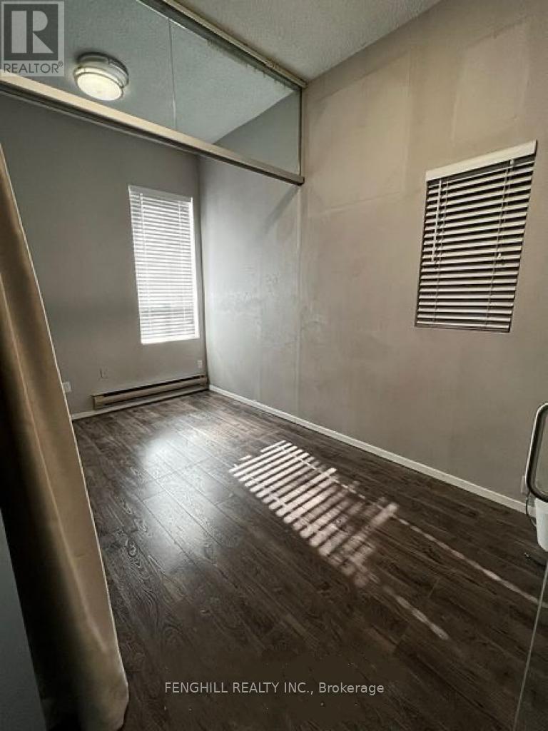 Main - 678 Bathurst Street, Toronto, Ontario  M5S 2R3 - Photo 3 - C12987886