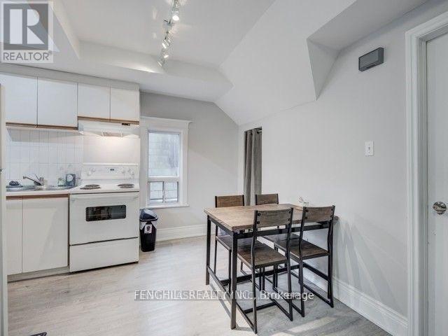 Unit 3 - 125 Maitland Street, Toronto, Ontario M4Y 1E5 - Photo 6 - C12987896