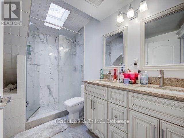 Unit 3 - 125 Maitland Street, Toronto, Ontario M4Y 1E5 - Photo 9 - C12987896