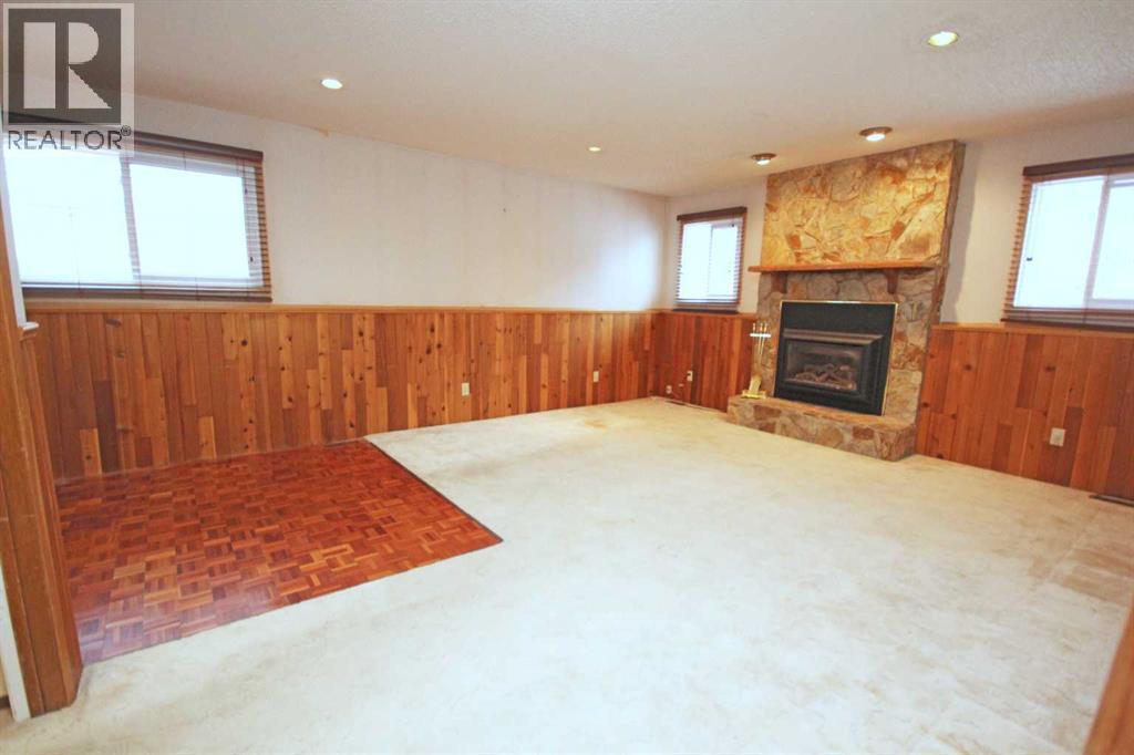 36 Woodglen Rise Sw, Calgary, Alberta  T2W 4S1 - Photo 23 - A2296510