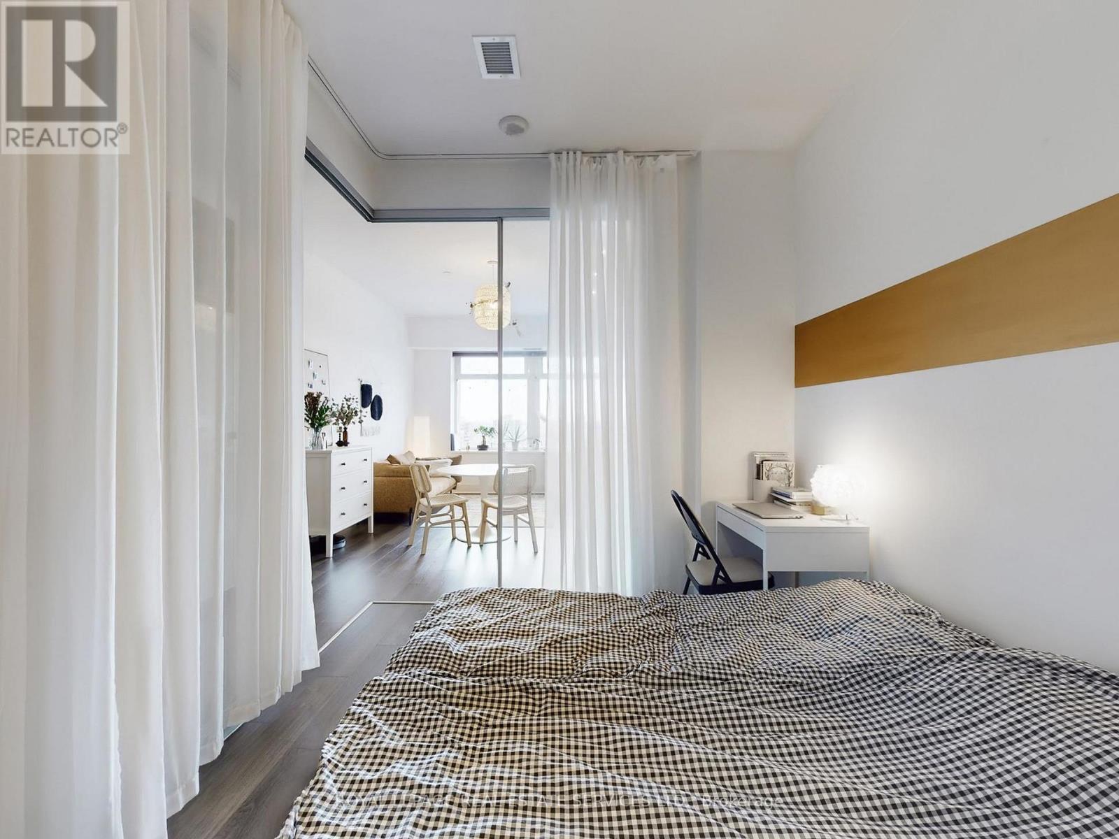 1623 - 111 St. Clair Avenue W, Toronto, Ontario  M5R 3J8 - Photo 19 - C12987542